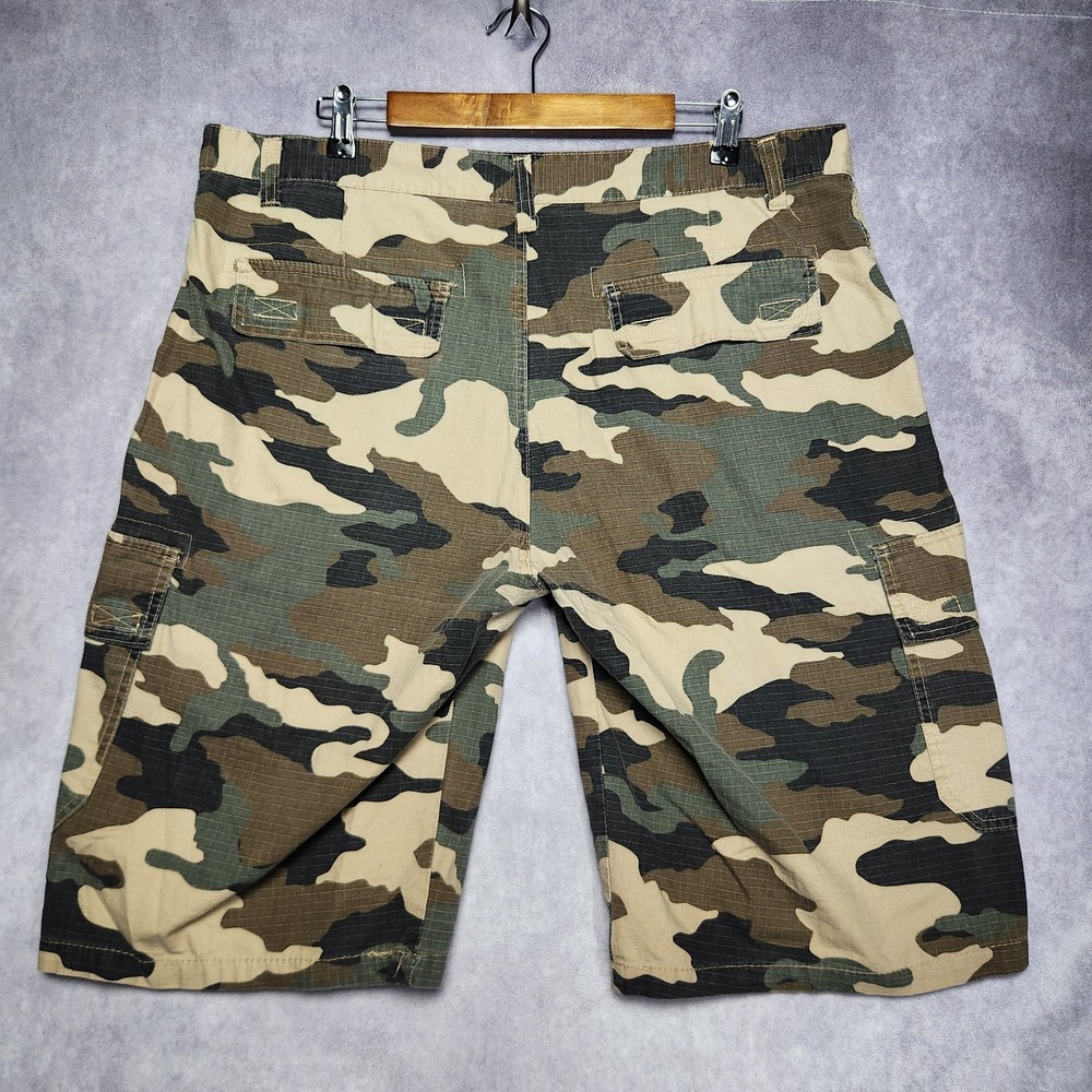 Akademiks Mens Camo Cargo Shorts Size 40 Lightweight Ripstop Woodland Camouflage